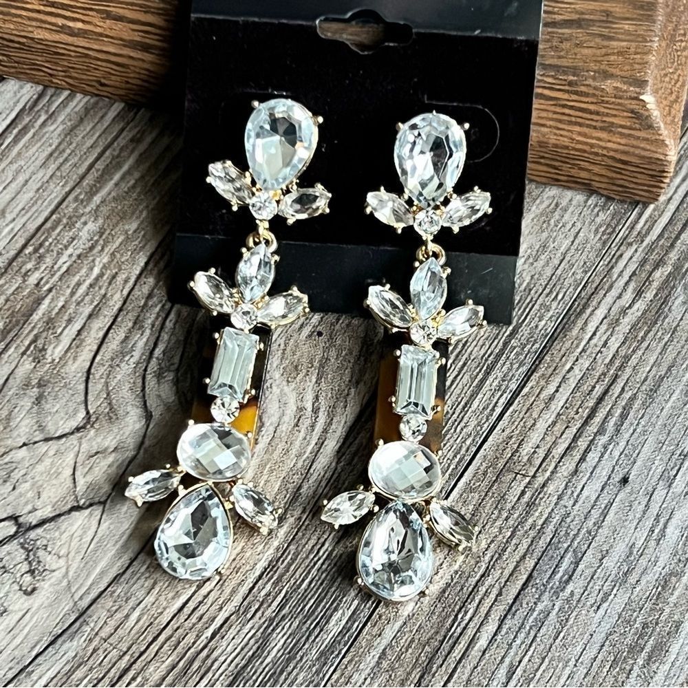 Oversized statement earrings - Picture 3 of 11